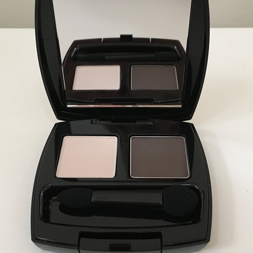 AVON True Color Eyeshadow Duo Almond Biscotti Tan Brown Compact Mirror